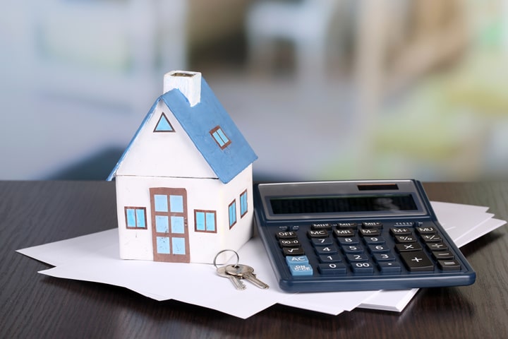 Determining potential savings on a mortgage.